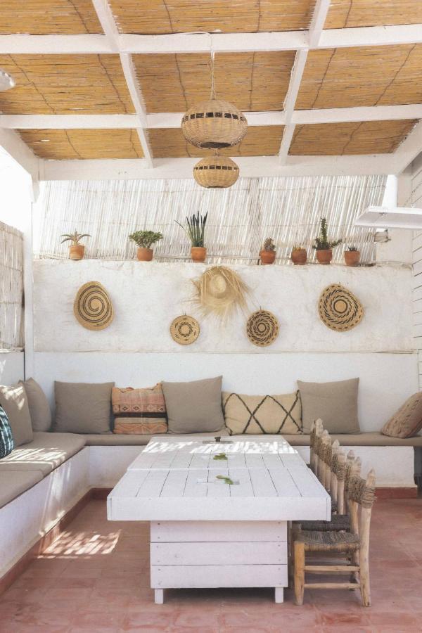 Surf And Friends Tamraght Exterior foto